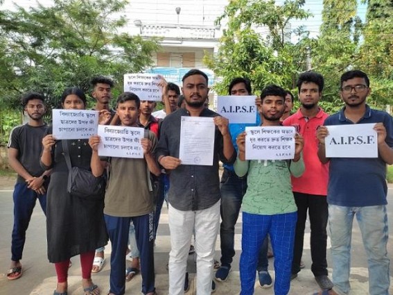 AIPSF placed deputation to Umakanta English Medium School against the Vidyajyoti scheme and to recruit an adequate number of teachers AIPSF placed deputation to Umakanta English Medium School against the Vidyajyoti scheme and to recruit an adequate number of teachers